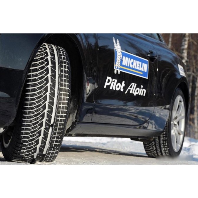 Michelin Pilot Alpin PA4 285/35R20 104V