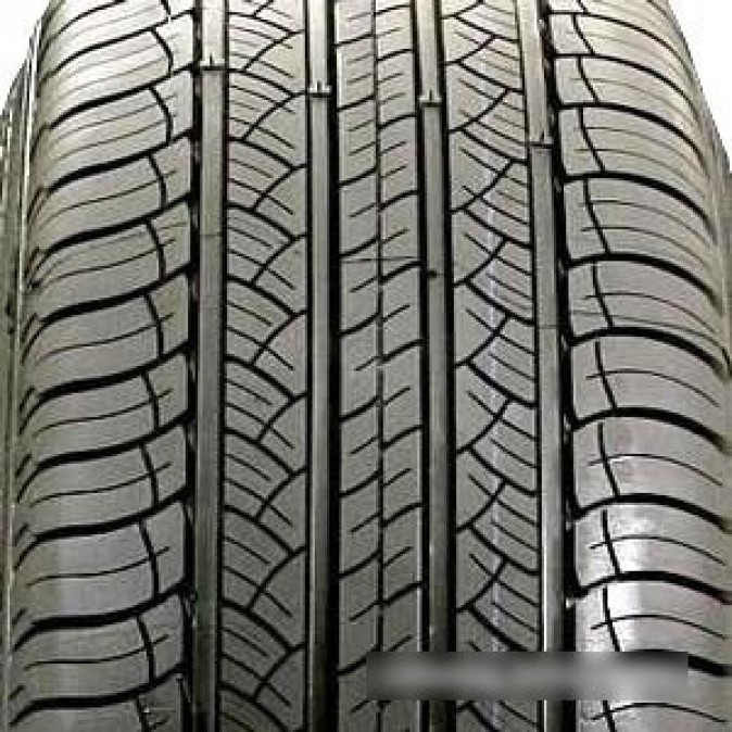 Michelin Latitude Tour HP 255/55R19 111W