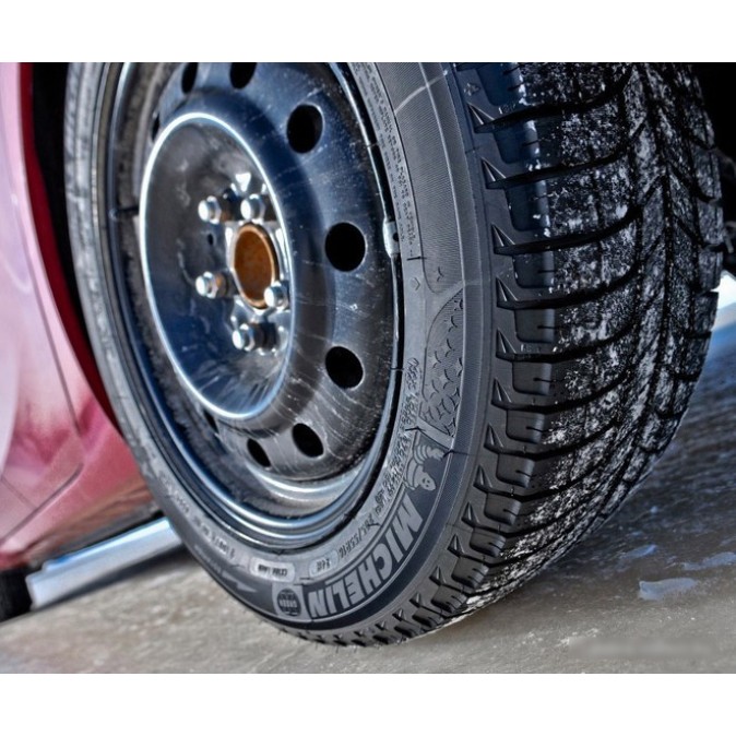 Michelin X-Ice 3 275/40R20 102H (run-flat)