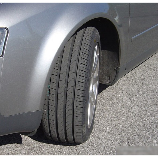 Pirelli Cinturato P7 245/50R19 105W (run-flat)