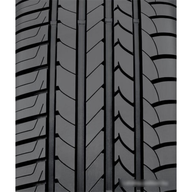 Goodyear EfficientGrip 275/40R19 101Y (run-flat)